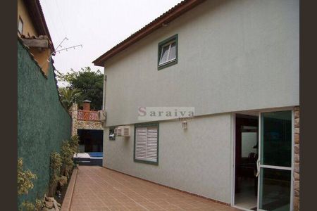 18_photo/94d2001707.69530a6104d48ca1-ATLAS-000f5137-c5a6-42e1-983e-2abde4546c0b.jpg de casa à venda com 4 quartos, 300m² em Jardim Enseada, Guarujá