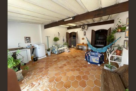 2_photo/94d2001947.32a8019b0364636a-ATLAS-0a01b4be-6cae-46d1-a523-0ce0300a8b2a.jpg de casa à venda com 1 quarto, 49m² em Parque Enseada, Guarujá