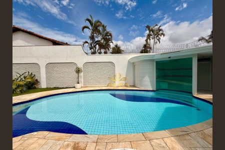 2_photo/94d2001a69.ceff8192393c33de-ATLAS-bc2a67c8-876f-43ee-a2b9-4b4e9a3bf47e.jpg de casa à venda com 5 quartos, 500m² em Jardim Enseada, Guarujá