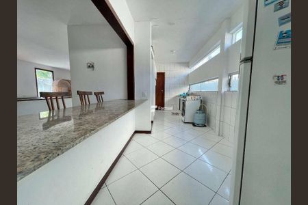 3_photo/94d2001d89.3679ba45c80b6010-ATLAS-370f3eb3-bd5d-4c40-bdf4-c2336624bf9c.jpg de casa à venda com 3 quartos, 231m² em Jardim Virginia, Guarujá