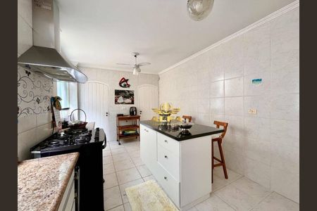 7_photo/94d2001de1.ceff8192393c33de-ATLAS-3dff7646-9e22-4c73-a88d-b2a5d264dc48.jpg de casa à venda com 6 quartos, 400m² em Jardim Virginia, Guarujá