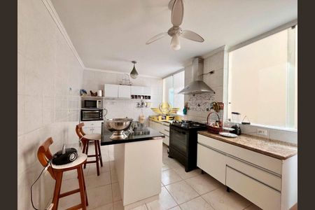 20_photo/94d2001de1.ceff8192393c33de-ATLAS-605e6c72-ac63-4fce-bba0-7de10cfbb6fa.jpg de casa à venda com 6 quartos, 400m² em Jardim Virginia, Guarujá