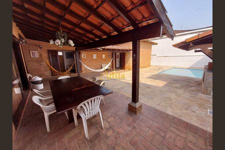 6_photo/94d2001dfd.59abdc00308a7dc6-ATLAS-e0de8a11-6414-4f07-b37c-23525e9fe2ba.jpg de casa à venda com 4 quartos, 533m² em Jardim Virginia, Guarujá