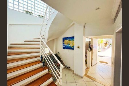 17_photo/94d2001f75.e167de421d028e29-ATLAS-8c6c2e9e-c8fb-489a-8fc3-6b061f35c783.jpg de casa à venda com 6 quartos, 340m² em Loteamento Joao Batista Juliao, Guarujá