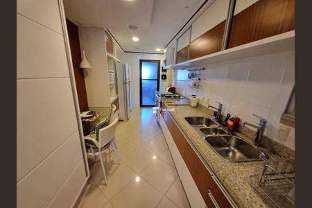 21_photo/94d200254d.b96ba751cda01c10-ATLAS-4615d07a-cb47-43be-b8fc-817992bbe2ab.jpg de apartamento à venda com 4 quartos, 224m² em Tortuga, Guarujá