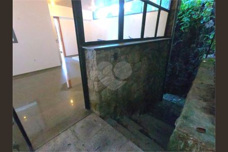 37_photo/94d2002573.883e5fffccee990a-ATLAS-c063cf5e-dccc-436c-bfaa-84ef126e2d0b.jpg de casa à venda com 7 quartos, 1100m² em Parque Enseada, Guarujá