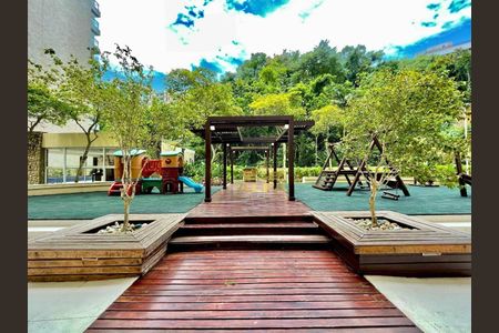 2_photo/94d2003ac5.80a7100cfbcddfc1-ATLAS-0b2aab2d-849a-4d4c-b83f-88be6342bf58.jpg de apartamento à venda com 4 quartos, 289m² em Parque Enseada, Guarujá