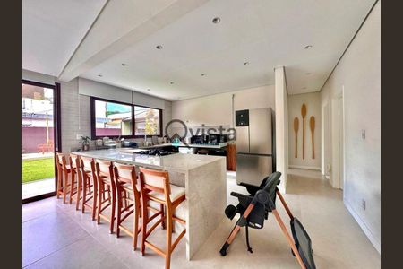 8_photo/94d2006b2d.0d38d50b15ed540b-ATLAS-c97d7d03-2f89-46ce-8d75-592937b1a1d7.jpg de casa à venda com 4 quartos, 280m² em Balneario Praia do Pernambuco, Guarujá