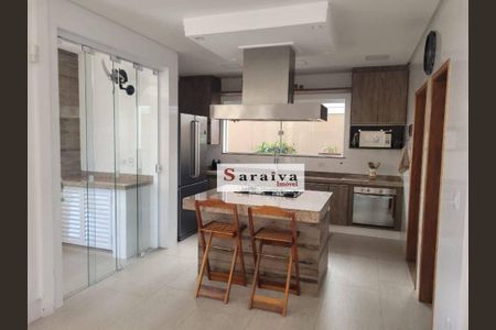 19_photo/94d2006b2d.f14d7a494a64fc38-ATLAS-eab67712-1a32-47dc-90c1-5f5097f624ef.jpg de casa de condomínio à venda com 3 quartos, 294m² em Balneario Praia do Pernambuco, Guarujá