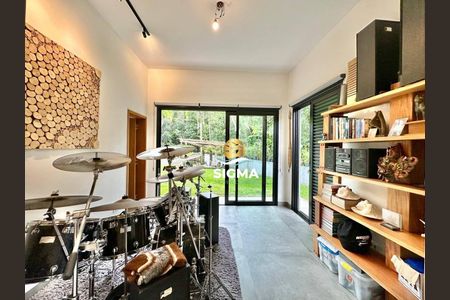 21_photo/94d2006b31.7d44486df2fbe63f-ATLAS-fe51a577-43b8-4cb7-9613-3d98eb7d8d2b.jpg de casa à venda com 3 quartos, 236m² em Balneario Praia do Pernambuco, Guarujá