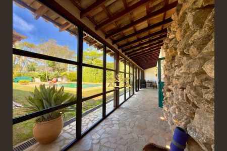 4_photo/94d2006ca3.cbcf1af9a5ff54ae-ATLAS-aa99399e-66c6-4785-b0a1-7696ecc961e9.jpg de casa à venda com 4 quartos, 320m² em Balneario Praia do Pernambuco, Guarujá