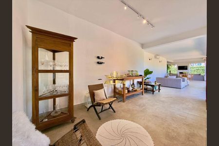 7_photo/94d2006ca3.cbcf1af9a5ff54ae-ATLAS-af3f67af-4cd8-436a-95fd-3c66e3694b9c.jpg de casa à venda com 4 quartos, 320m² em Balneario Praia do Pernambuco, Guarujá