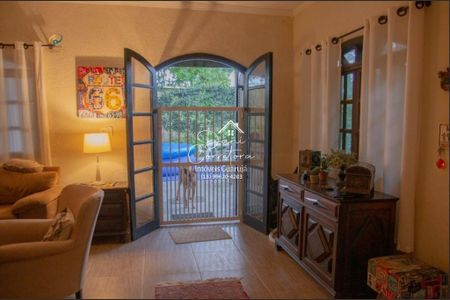 9_photo/94d2006cc3.59abdc00308a7dc6-ATLAS-c5dd2a1c-3aa2-48d7-90c6-ad94cc070cbe.jpg de casa à venda com 5 quartos, 2m² em Balneario Praia do Pernambuco, Guarujá