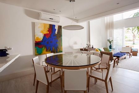 5_photo/94d2006d23.8c14be5707b129f9-ATLAS-024781e5-e02e-43cf-a159-5aa99163b5e6.jpg de casa à venda com 5 quartos, 421m² em Balneario Praia do Pernambuco, Guarujá