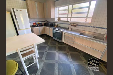 5_photo/94d2006d31.49e5f4e107e90c19-ATLAS-16d52edc-7b61-47c8-a7f1-02c3a78225ba.jpg de casa à venda com 4 quartos, 189m² em Balneario Praia do Pernambuco, Guarujá