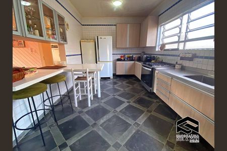 42_photo/94d2006d31.49e5f4e107e90c19-ATLAS-c076dceb-99aa-4609-8a4a-6928f805b0ed.jpg de casa à venda com 4 quartos, 189m² em Balneario Praia do Pernambuco, Guarujá