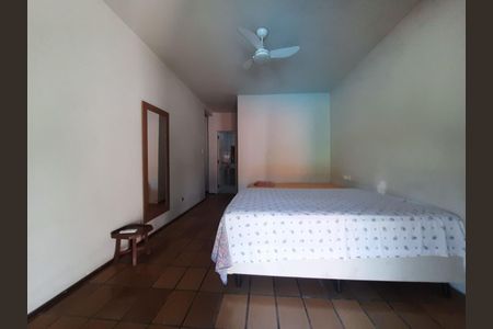 4_photo/94d2006d39.cfb266d03f506f09-ATLAS-bad3aff4-d3ce-4c49-b54b-b1e8ba98b367.jpg de casa à venda com 4 quartos, 390m² em Balneario Praia do Pernambuco, Guarujá