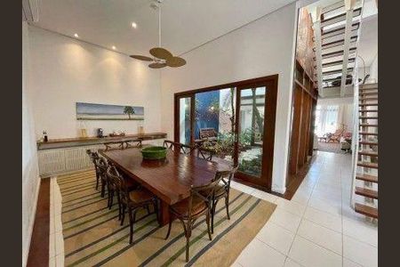 8_photo/94d200724b.084917acedcaac8e-ATLAS-ae05a076-ad86-48da-8cd3-99149f1ad4c7.jpg de casa à venda com 5 quartos, 458m² em Balneario Praia do Pernambuco, Guarujá