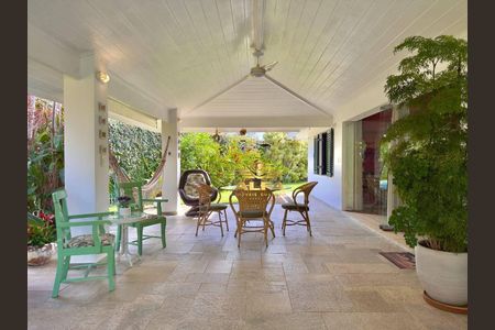 11_photo/94d2007251.ceff8192393c33de-ATLAS-4072e7c5-3fac-44c7-baab-e51e91220b1a.jpg de casa à venda com 3 quartos, 278m² em Balneario Praia do Pernambuco, Guarujá