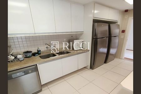 5_photo/94d2007289.bc63b7784b1f7642-ATLAS-e1cb5bf1-861a-42de-b906-4b5eb75ac3b2.jpg de casa à venda com 4 quartos, 740m² em Balneario Praia do Pernambuco, Guarujá