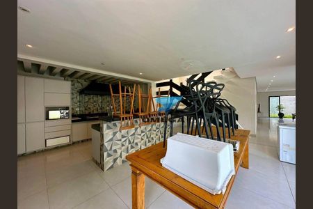 3_photo/94d20072b1.bb2cfda027800a9a-ATLAS-4a8ee410-7466-4d6f-9b8e-8e761896e516.jpg de casa à venda com 5 quartos, 287m² em Balneario Praia do Pernambuco, Guarujá