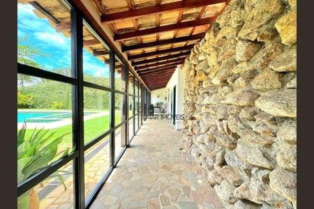 18_photo/94d20072df.f94fdbbd132c824c-ATLAS-301f6021-75db-4c15-9d49-3bd2e63b756a.jpg de casa à venda com 4 quartos, 320m² em Balneario Praia do Pernambuco, Guarujá