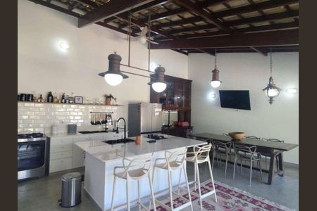 3_photo/94d20072df.f94fdbbd132c824c-ATLAS-e1b76a82-c051-4e56-b27d-a1de7dcfe2e4.jpg de casa à venda com 4 quartos, 290m² em Balneario Praia do Pernambuco, Guarujá