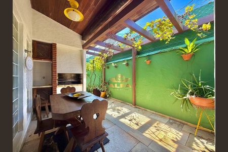 27_photo/94d200731b.2832257cbb3df2c4-ATLAS-65987b33-e15c-4b80-a5e8-2074a2fd34b1.jpg de casa à venda com 3 quartos, 187m² em Balneario Praia do Pernambuco, Guarujá