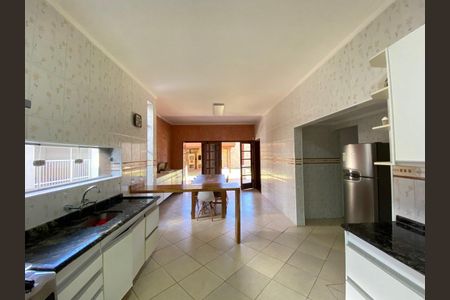 12_photo/94d200731d.208f49d145c23434-ATLAS-9f2c70c6-efd2-4baa-a4e1-1f956e41f04b.jpg de casa à venda com 5 quartos, 414m² em Balneario Praia do Pernambuco, Guarujá