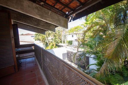 10_photo/94d2007325.aef4de6394ba8e6d-ATLAS-e0664f46-9f71-4b2a-a757-6a05b67b3ffd.jpg de casa à venda com 3 quartos, 318m² em Balneario Praia do Pernambuco, Guarujá