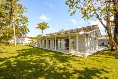 6_photo/94d200734d.eb2bd2a9c3b2ded2-ATLAS-b7905abb-3f0b-4b86-8e2e-082d16722e2f.jpg de casa à venda com 5 quartos, 380m² em Balneario Praia do Pernambuco, Guarujá