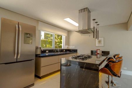 8_photo/94d200734d.eb2bd2a9c3b2ded2-ATLAS-d7070f1b-dec9-4e33-8c59-bc78dde93178.jpg de casa à venda com 5 quartos, 380m² em Balneario Praia do Pernambuco, Guarujá