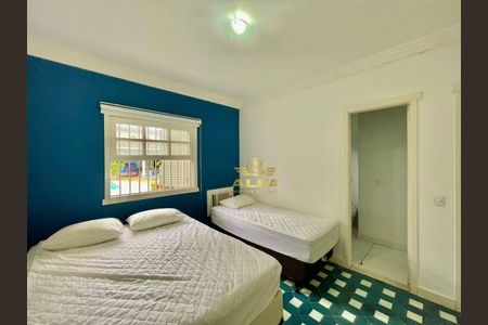 16_photo/94d200739f.ceff8192393c33de-ATLAS-68fc9476-c603-4bcd-a84f-a7a686337e4d.jpg de casa à venda com 5 quartos, 300m² em Balneario Praia do Pernambuco, Guarujá