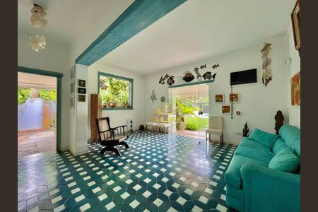 9_photo/94d200739f.ceff8192393c33de-ATLAS-e0a42355-cc1b-450a-a3c7-35f7e8a4cd53.jpg de casa à venda com 5 quartos, 300m² em Balneario Praia do Pernambuco, Guarujá