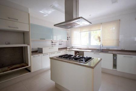 18_photo/94d200743b.aef4de6394ba8e6d-ATLAS-5e96f3b2-2cae-4b57-8d05-3310bc9250b1.jpg de casa à venda com 8 quartos, 1134m² em Balneario Praia do Pernambuco, Guarujá