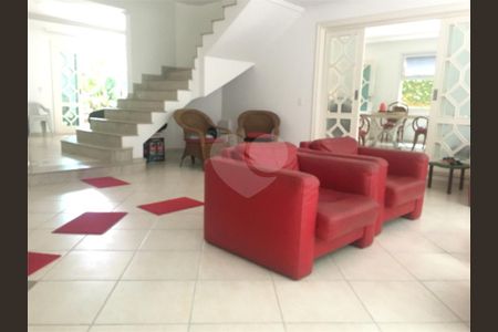 1_photo/94d200743f.e98a0441d5514113-ATLAS-6bfbe602-d184-4b05-954d-1924fcbdfdaf.jpg de casa para alugar com 6 quartos, 395m² em Balneario Praia do Pernambuco, Guarujá