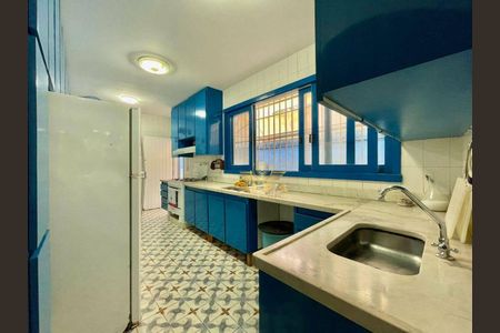 1_photo/94d20074a1.9929e36fdaf64e16-ATLAS-5dc3c570-5f7b-4a89-af81-db3dd4fde7d4.jpg de casa à venda com 5 quartos, 300m² em Balneario Praia do Pernambuco, Guarujá