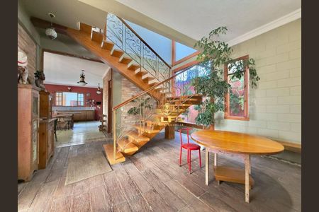 9_photo/94d20074a5.6d54654abc991e41-ATLAS-4ec7bdc3-3985-44e0-8331-ee3e72dd8a72.jpg de casa à venda com 4 quartos, 380m² em Balneario Praia do Pernambuco, Guarujá