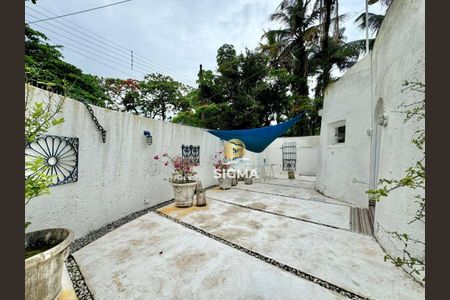 8_photo/94d20074b5.bae9bb342cbbd25b-ATLAS-c53d8488-dee5-41d3-a0d8-93d5ab166edc.jpg de casa à venda com 3 quartos, 280m² em Balneario Praia do Pernambuco, Guarujá