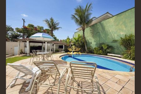 3_photo/94d20074f7.3281fb2aeddd58dc-ATLAS-fd79e0dc-3ca8-4f95-8f4b-ffd139fb2d4a.jpg de casa à venda com 5 quartos, 376m² em Balneario Praia do Pernambuco, Guarujá