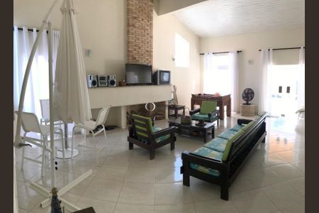 4_photo/94d200756b.b9061fbdfb4ffa11-ATLAS-4dde091c-50fc-4da9-938b-cb6b024c0bc7.jpg de casa à venda com 3 quartos, 320m² em Balneario Praia do Pernambuco, Guarujá