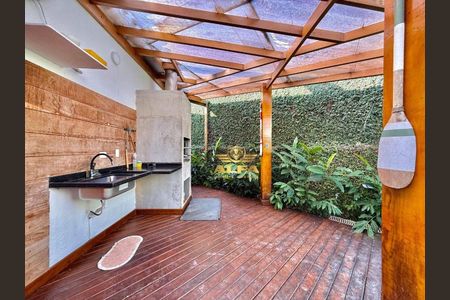 9_photo/94d2007593.a1aa568d6be677bd-ATLAS-55a8cd51-3a8d-407d-b3cc-8ba5bde58dfd.jpg de casa à venda com 3 quartos, 250m² em Balneario Praia do Pernambuco, Guarujá