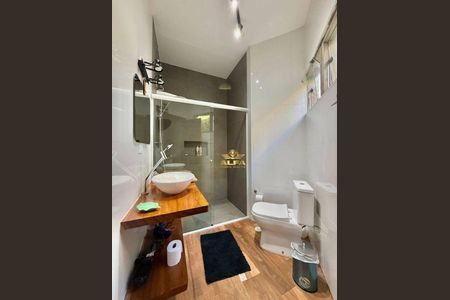 17_photo/94d2007593.a1aa568d6be677bd-ATLAS-eda11f20-ab73-4a7e-871a-0f73d4e4b1e6.jpg de casa à venda com 3 quartos, 250m² em Balneario Praia do Pernambuco, Guarujá