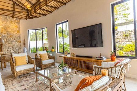 18_photo/94d200759b.b92ff50286e3432f-ATLAS-7d93c2e1-d751-452a-9ab1-4f01c3dfd5e7.jpg de casa à venda com 5 quartos, 400m² em Balneario Praia do Pernambuco, Guarujá