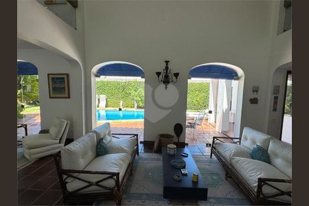 17_photo/94d20075b9.79518a11401aeb31-ATLAS-650bbec1-8ff7-4e3b-8f8b-e1b287f5e533.jpg de casa à venda com 5 quartos, 405m² em Balneario Praia do Pernambuco, Guarujá