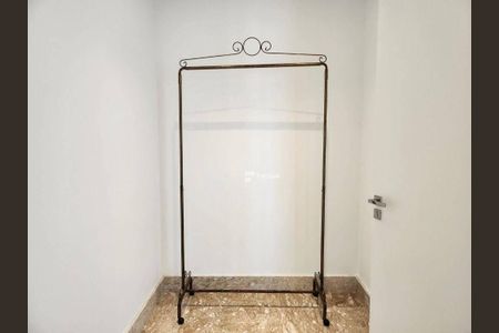 3_photo/94d2007637.588d4a7fb74764b6-ATLAS-57bb29b4-2caa-460a-a09c-d60a0fbbb950.jpg de casa para alugar com 5 quartos, 1237m² em Balneario Praia do Pernambuco, Guarujá