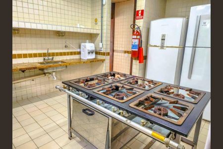 7_photo/94d200766b.f14d7a494a64fc38-ATLAS-b71bfa55-9b0f-4dc3-9395-d2e169e3bba9.jpg de casa para alugar com 4 quartos, 500m² em Balneario Praia do Pernambuco, Guarujá