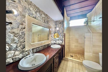 59_photo/94d200766d.ceff8192393c33de-ATLAS-214254d9-96a5-47d7-8b76-58e94e45cf74.jpg de casa à venda com 4 quartos, 208m² em Balneario Praia do Pernambuco, Guarujá