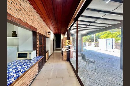 25_photo/94d200766d.ceff8192393c33de-ATLAS-5d2ba825-bf8e-4585-a560-670e09ef2164.jpg de casa à venda com 4 quartos, 208m² em Balneario Praia do Pernambuco, Guarujá