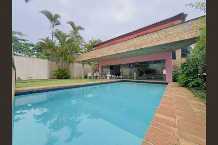 10_photo/94d200767b.e6e1c947b02cf8fb-ATLAS-3c10fe1c-6a0a-458a-84a4-511dfe5ac5d9.jpg de casa à venda com 5 quartos, 250m² em Balneario Praia do Pernambuco, Guarujá